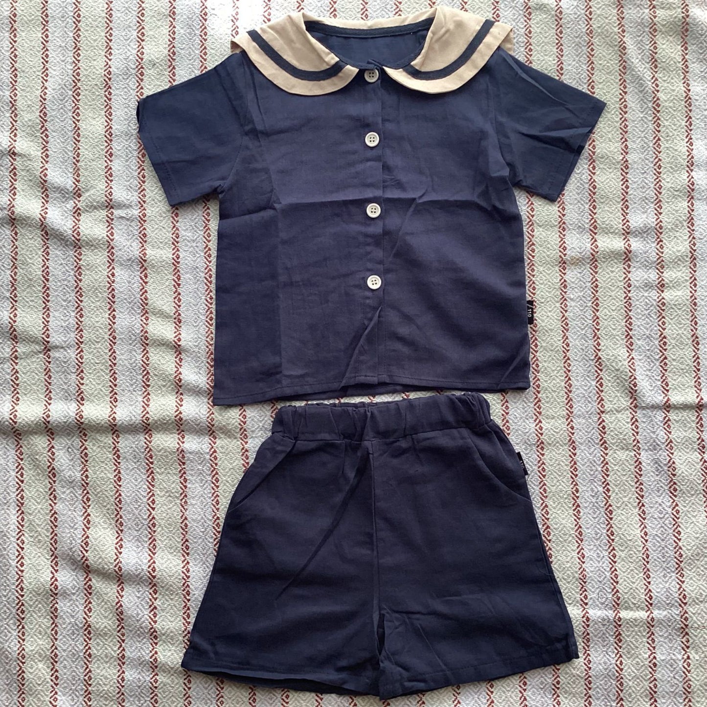 韓国 海外 輸入 子ども服 キッズ ベビー服 セットアップ 2点セット 上下セット 半袖 短パン 半ズボン セーラー服 セーラー襟 丸襟 ベージュ ネイビー パンツ ズボン トップス シャツ 男女兼用 女の子 男の子 おそろい 姉妹 兄弟