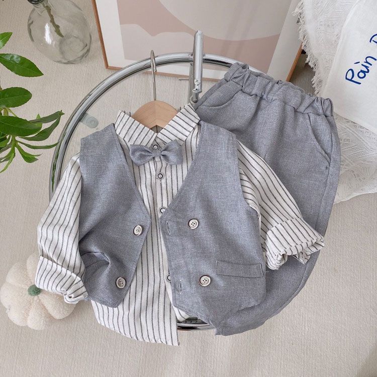 4点セット キッズスーツ 男の子 スーツ フォーマル 子供スーツ 上下セット キッズ 長袖 ベスト シャツ パンツ 洋服 七五三 子供服 赤ちゃん ベビー セットアップ おしゃれ 結婚式 入学式 入園式 卒園式 発表会 お祝い