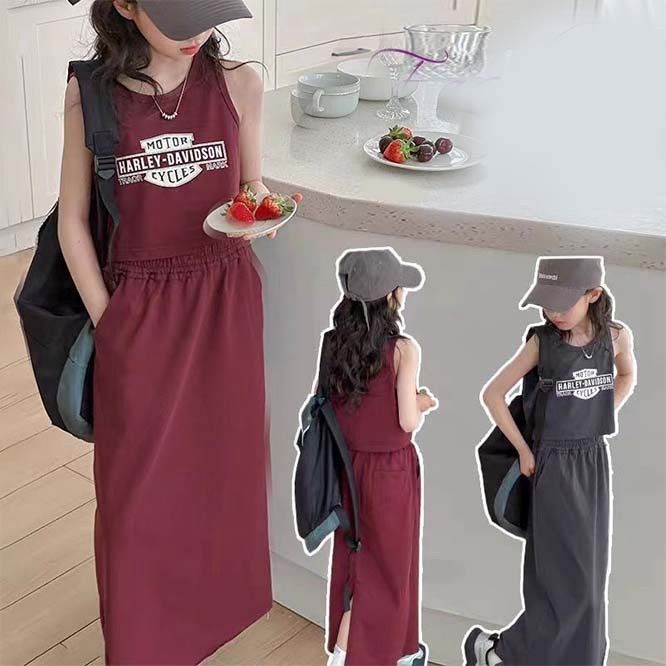 韓国 子供服 キッズ 女の子 ガール レッド グレー セットアップ 2点セット 上下セット ロングスカート ノースリーブ 半袖 タンクトップ ロゴT かっこいい ヘソ出し へそ出し 140cm 150cm