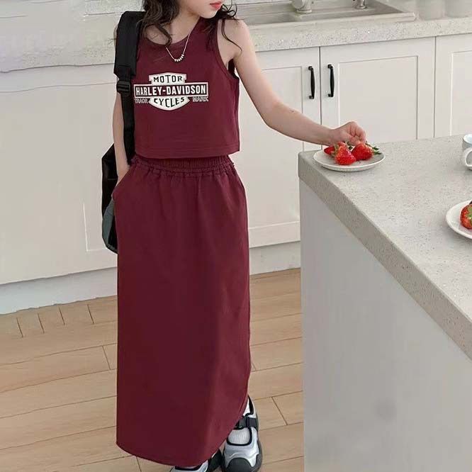 韓国 子供服 キッズ 女の子 ガール レッド グレー セットアップ 2点セット 上下セット ロングスカート ノースリーブ 半袖 タンクトップ ロゴT かっこいい ヘソ出し へそ出し 140cm 150cm