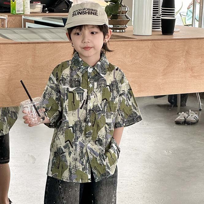 韓国 海外 輸入 子供服 キッズ 男の子 男子 おしゃれ 柄シャツ 緑 グリーン 幾何学 アロハシャツ タイダイ トップス 半袖 シャツ 130cm 140cm150cm