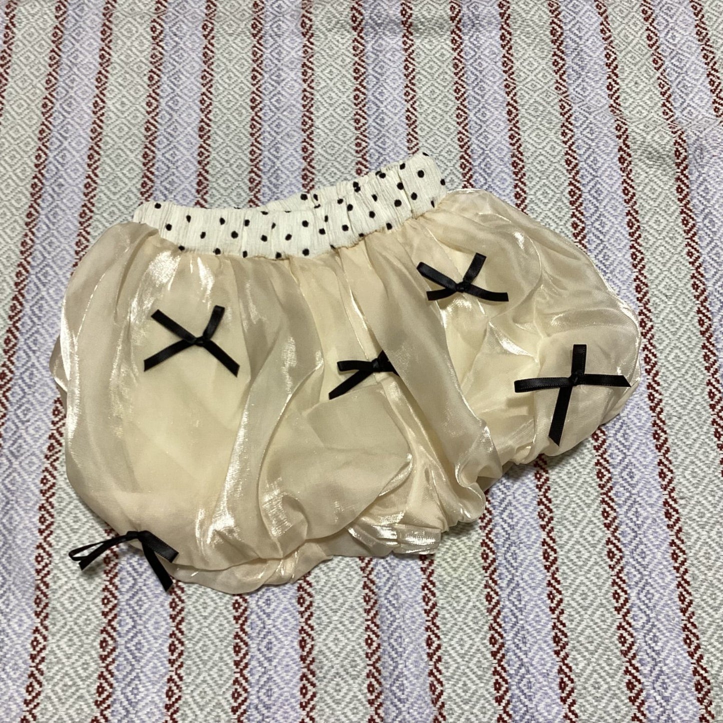 韓国 海外 輸入 赤ちゃん ベビー服 子ども服 キッズ リボン チュール ホワイト 白 レース パンツ ズボン かぼちゃパンツ ショートパンツ 半ズボン ドット柄 水玉 お出掛け 記念写真 記念撮影 おしゃれ 誕生日 パーティー 80cm