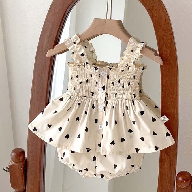 韓国 海外 輸入 キッズ 子供服 ベビー服 赤ちゃん ベージュ ハート ドット柄 水玉 セットアップ 2点セット 上下セット ブルマ パンツ付き おむつカバー お出掛け ノースリーブ キャミソール タンクトップ シャーリング 半袖 70cm 80cm 90cm