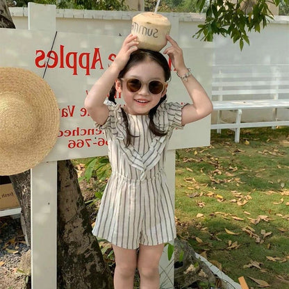 韓国 海外 輸入 子ども服 キッズ ベビー服 半ズボン 短パン パンツ サロペット オールインワン つなぎ オーバーオール セットアップ ストライプ 涼しい お出掛け ビーチ 海 バックリボン 姉妹 お揃い ツイン 130cm 120cm 110cm115cm