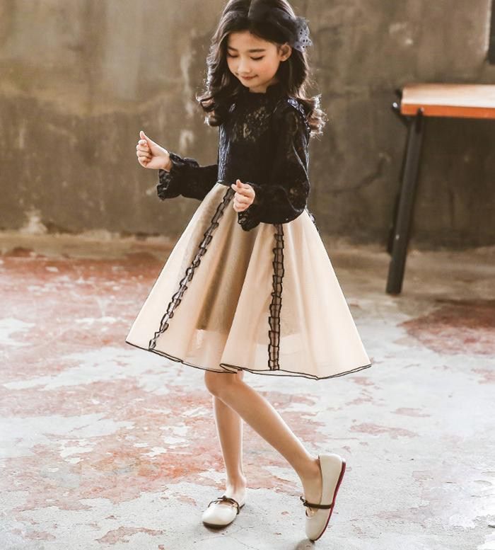 子供ドレス 発表会 フォーマルドレス 黒 七五三 卒業式 長袖ワンピース レース フォーマル 入学式 入園式 卒業式 子ども服 卒園式 発表会 結婚式 韓国 レースワンピース　チュールスカート 女の子