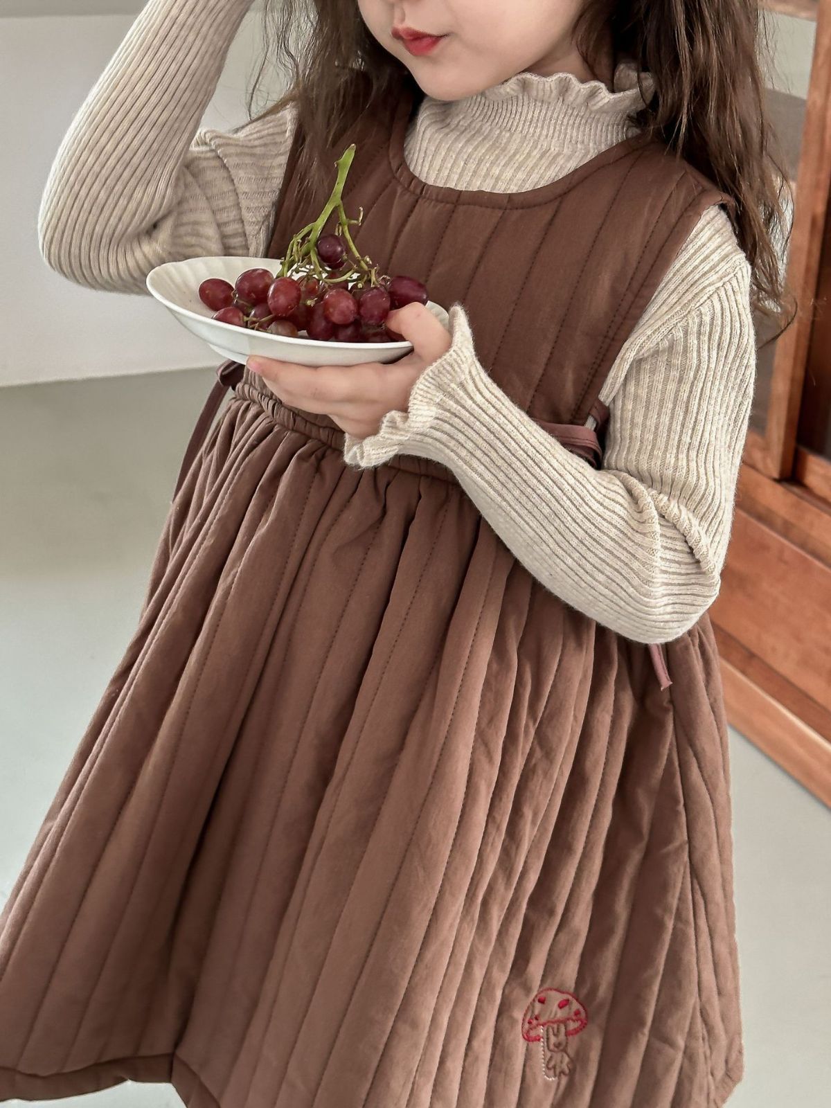 ワンピース 韓国子供服 女の子 可愛い 無地 綿 キッズワンピ 袖なし ベスト 丸襟 ドレス ソフト 肌に優しい 子ども服 普段着 カジュアル お出かけ 通学lanmm01