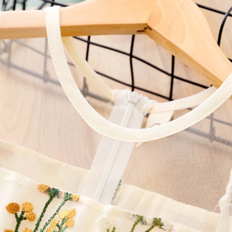 ドレス　女の子　七五三 結婚式 送料無料 ボタニカル 刺繍 キッズドレス 女の子 子供 フォーマル ピアノ発表会 ワンピース 白 ホワイト ス 子ども リングガール かわいい チュール 子供服 100#lucky1423