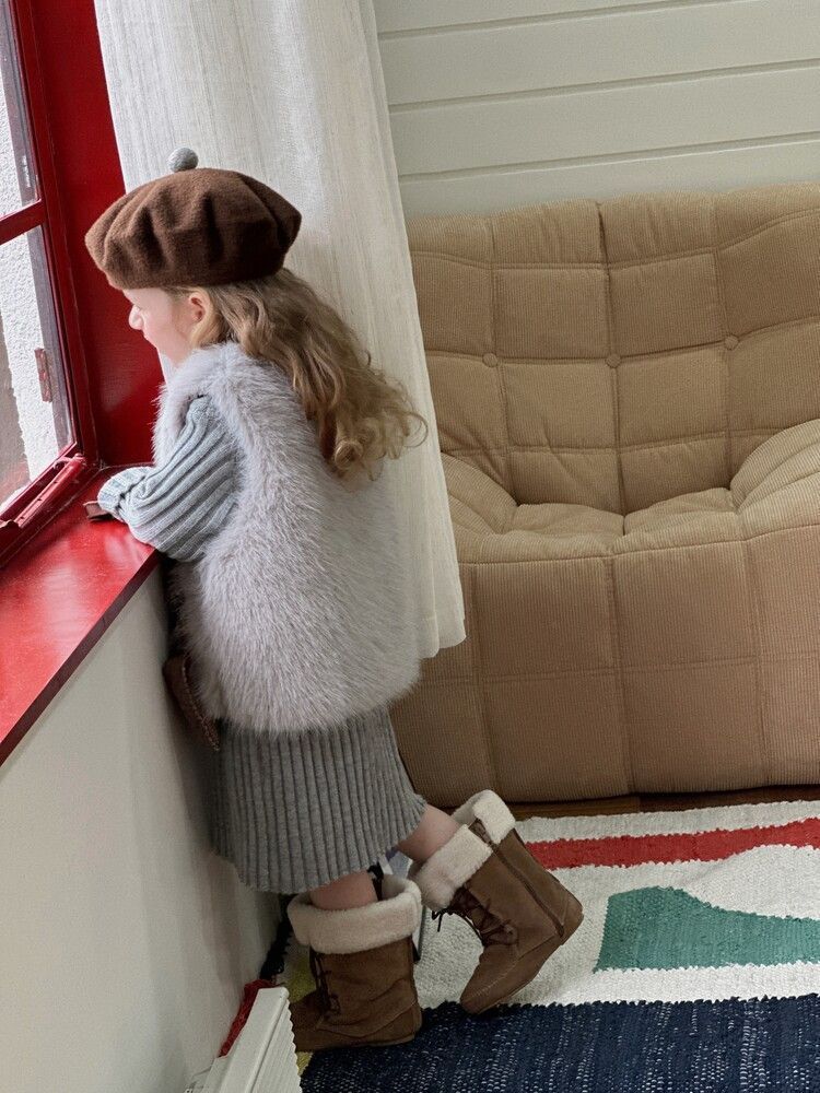 ファーベスト 女の子 フェイクファー キッズ ベスト ジレ もこもこ アウター 韓国 子供服 子ども服 おしゃれ 厚手 重ね着 お出かけ 旅行 防寒 春 秋 冬 保育園 幼稚園 通園 小学校 通学 ショート丈 haoxin04