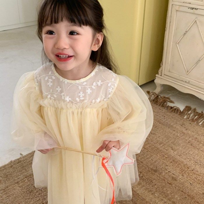 ワンピース チュニック 女の子 花柄レース チュールスカート クルーネック 長袖 子供ドレス 子ども キッズ 保育園 子供服 ナチュラル ガール きれい目 シンプル かわいい 春 秋 フォーマル 入園式 入学式 卒園式 発表会 プレゼント jiangge07